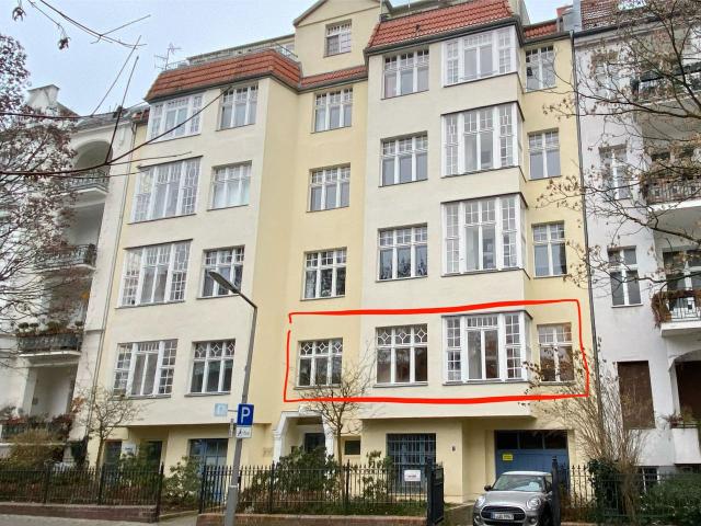 Furnished stylish period apartment with garden, Berlin Amsterdam Apartments for Rent