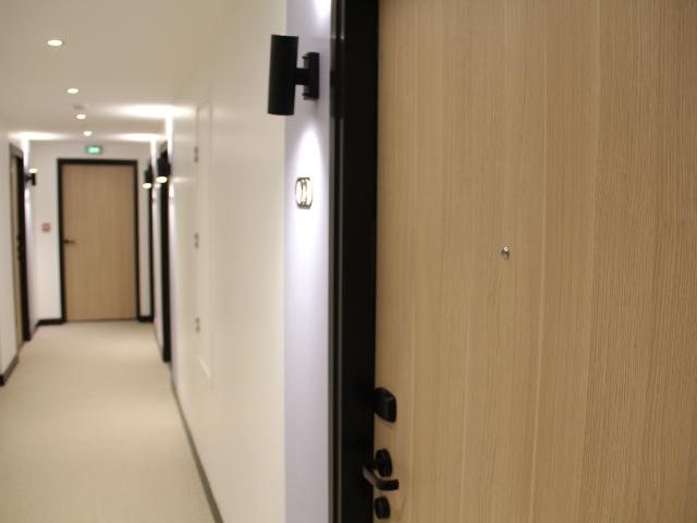 Furnished suite with garden view, rooftop, garden, gym, home cinema, cleaning and maintenance services in a new residence