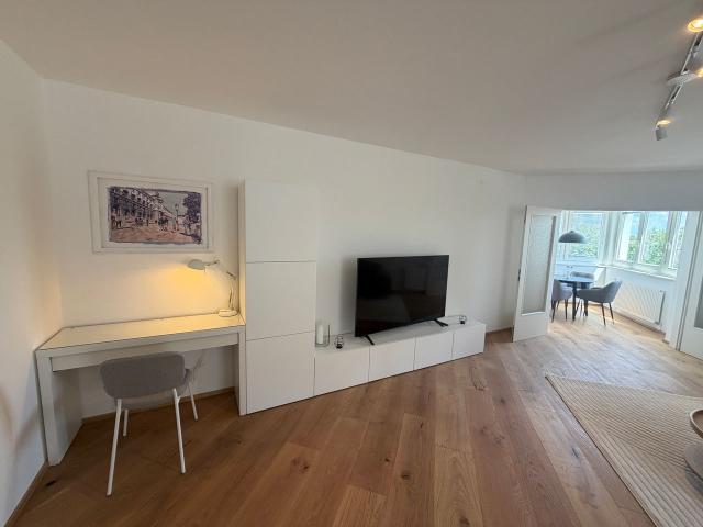 Furnished Premium Apartment with view of Schubert Park | All utilities included | 10 min. to city center, Vienna Amsterdam Apartments for Rent