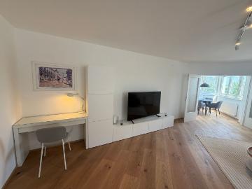Furnished Premium Apartment with view of Schubert Park | All utilities included | 10 min. to city center, Vienna Amsterdam Apartments for Rent