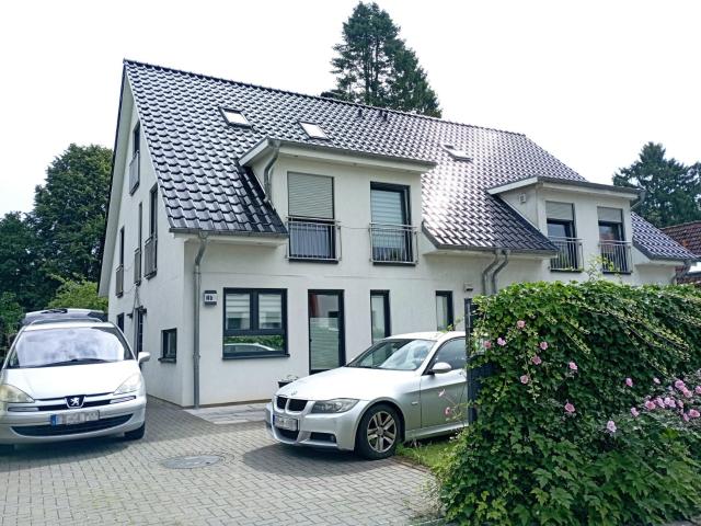 Furnished Premium House in Hamburg Eidelstedt | Garden, Pool, Fireplace & Parking