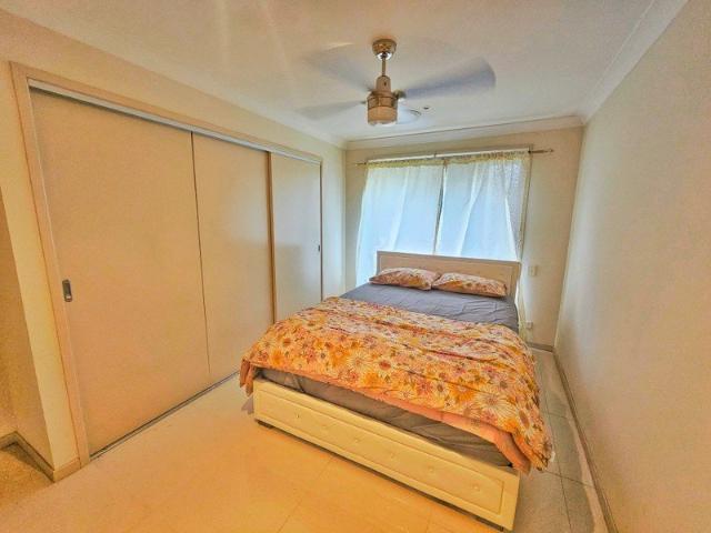 Furnished Private Bedrooms Available in A Luxurious House Near Quakers Hill Station! Shared House