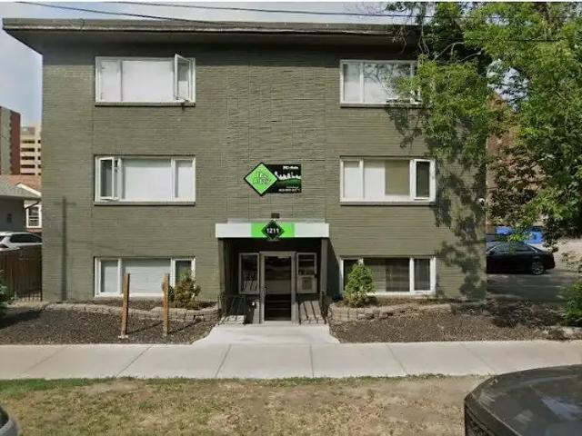 Furnished room, walking distance to LRT station, DOWNTOWN BELTLINE — 0 Bedrooms Condo Unit