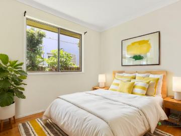Furnished Room in Share House Walking Distance to Train!