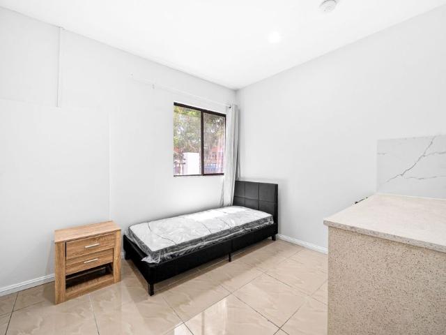 Furnished Rooms – All Bills Included!