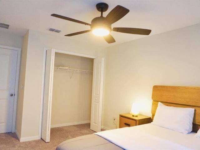 Furnished Rooms in Seffner Townhome