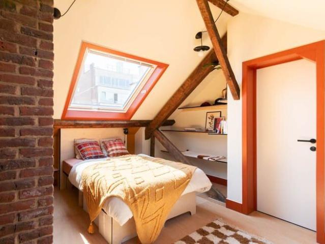 Furnished rooms with ensuite in a stunning shared house