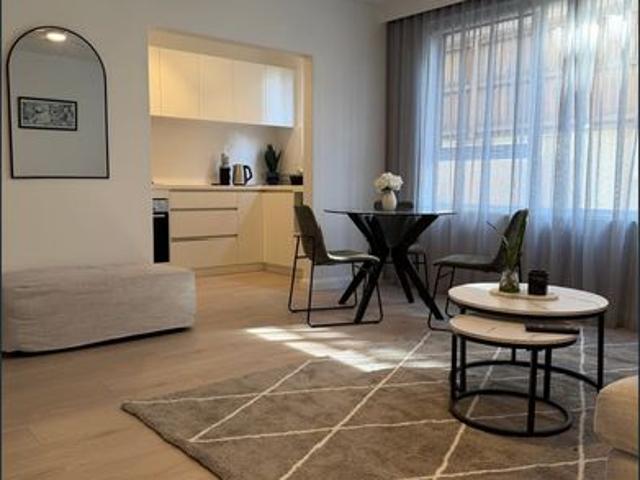Furnished, Renovated & Perfectly Placed: South Yarra 1 Bedroom