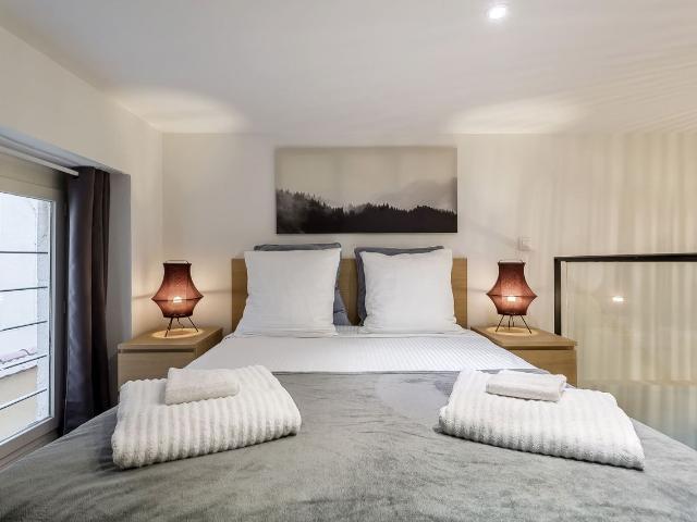 Furnished Rental by the Month or Week – 1 Bedroom – Lyon 1 – Place Chardonnet, Lyon Amsterdam Apartments for Rent