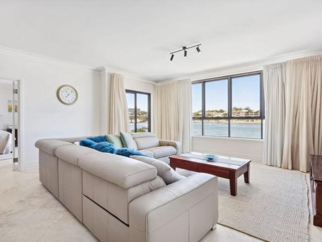 Furnished Riverfront lifestyle to love on Deopel