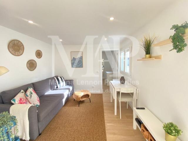 Furnished T1 with Equipped Kitchen and Private Outdoor Space