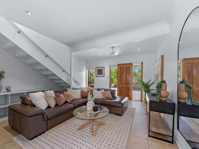 Furnished Townhouse with Tropical Poolside Living