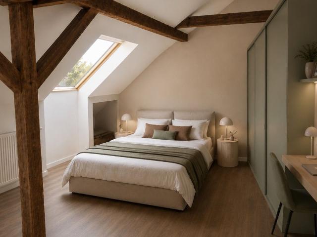 Furnished top floor apartment with spacious roof terrace