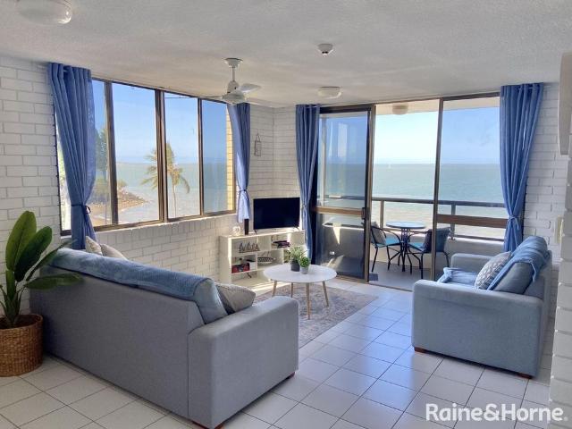 FURNISHED TOP FLOOR APARTMENT ON THE BEACH FRONT!