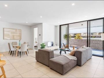 Furnished three bedroom located in the immaculate Genesis!