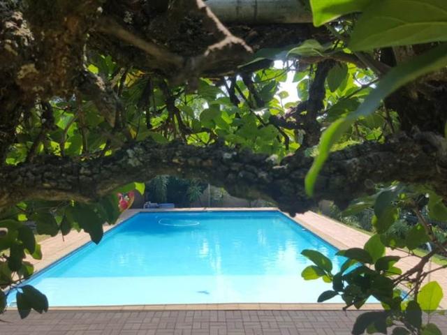 FURNISHED THREE BEDROOMS