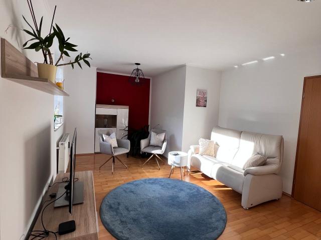 Furnished three rooms ground floor apartment with own garden directly at the Engl. garden and small river with whirlpool and fireplace, Munchen Amsterdam Apartments for Rent