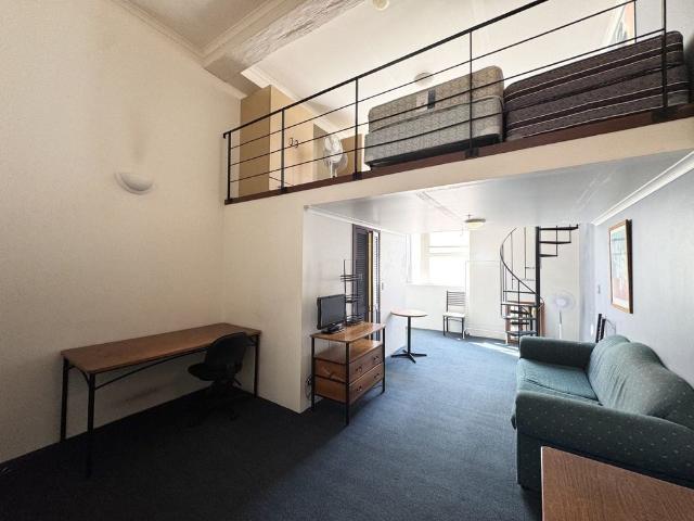 Furnished Twin Share Loft in the Heart of Broadway ONE WEEK FREE RENT UPON SUCCESSFUL APPLICATION