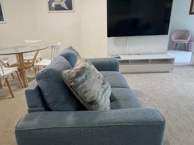 Furnished Two Bedroom Apartment in the Heart of Surfers Paradise