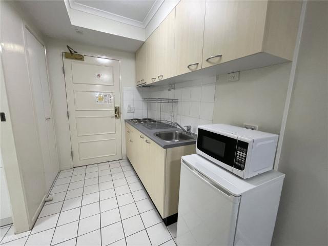 FURNISHED Two bedroom apartment with carpark!