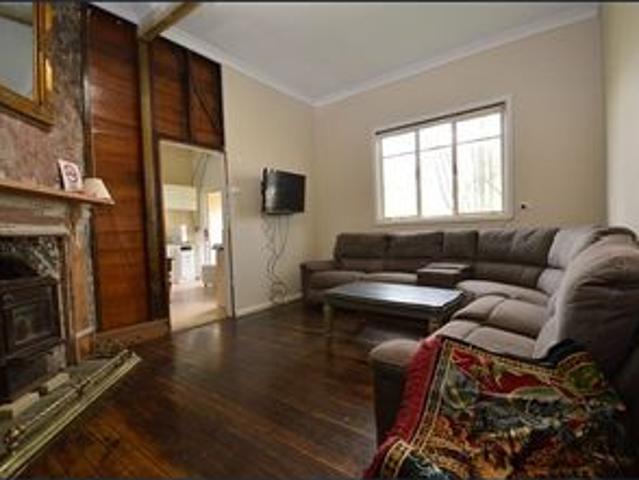 Furnished Two Bedroom Unit in the Heart of Guyra