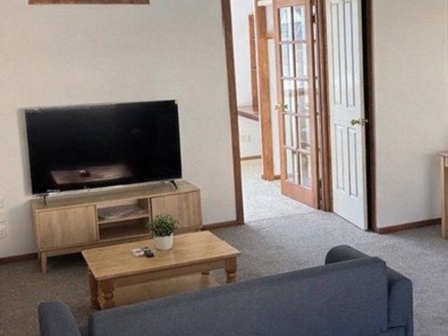 Furnished unit available in prime spot!