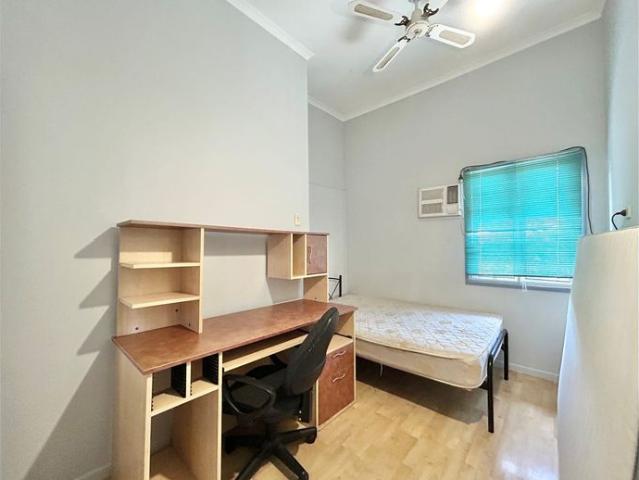 Furnished unit, bills included
