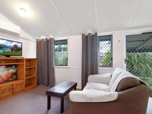 FURNISHED UNIT IN THE HEART OF TOWN
