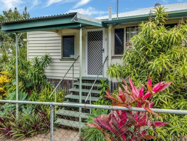FURNISHED UNIT IN THE HEART OF TOWN