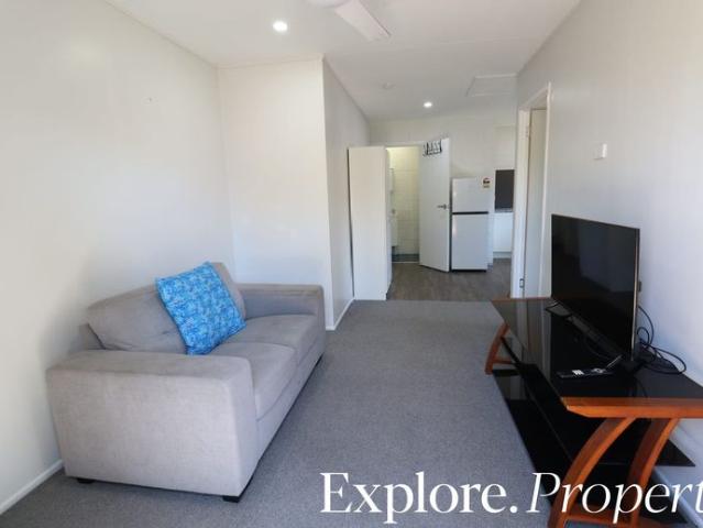 Furnished Unit in Shoal Point!