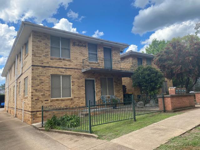 Furnished Unit, Move In Ready – North Tamworth