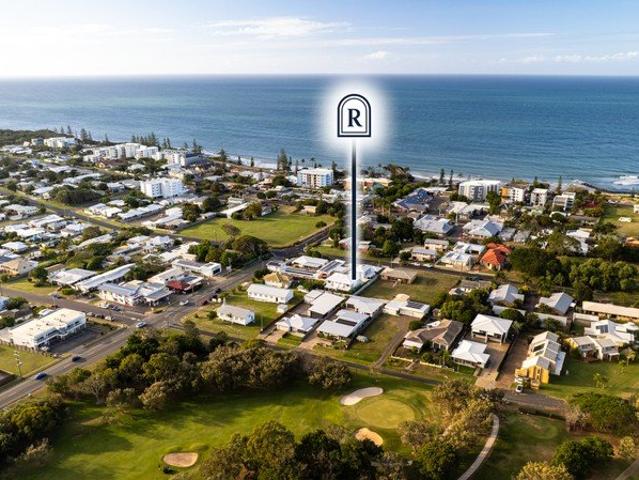 Furniture Included! The Quintessential Coastal Lifestyle or Seaside B&B: Beach, Golf & Coffee at Your Doorstep