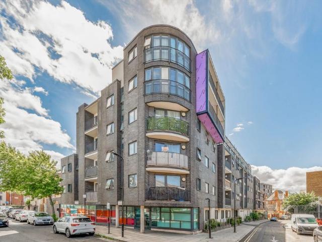 Furrow Lane, London E9 1 bed flat to rent £2,200 pcm £508 pw