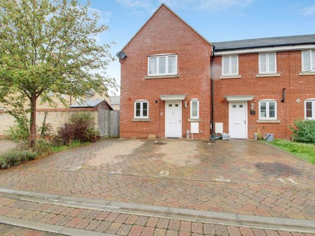 Furrowfields, St. Neots PE19, 3 bed end terrace house to rent, £1,400 pcm | PrimeLocation