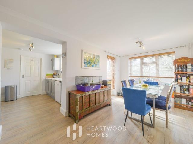 Furse Avenue, St. Albans AL4, 4 bed semi detached house to rent, £3,700 pcm | PrimeLocation