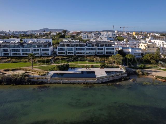 Fuseta – Apartamento de 2 quartos em primeira linha com terr. 114m² Moncarapacho e Fuseta