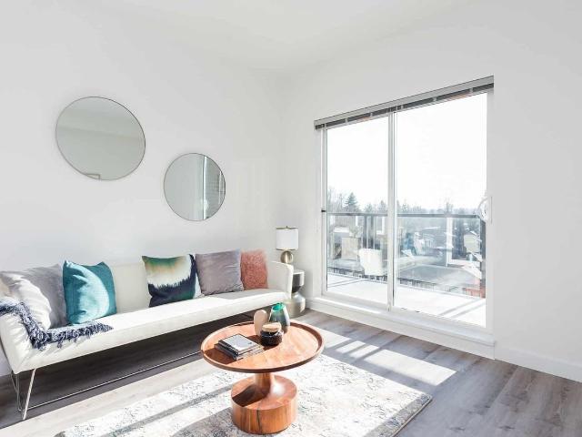 Fusion 1 Bedroom Apartment for Rent at 13555 96 Ave, Surrey, BC V3V 0E4 Surrey Metro Centre