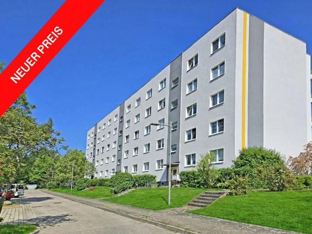 Füßläufig ins Zentrum und zum Strand: gut geschnittene 3 Zimmer Wohnung mit Balkon