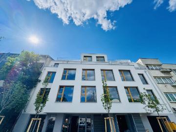 FutureFitHomes | Exklusive 3 Zimmer Dachgeschosswohnung mit Terrasse