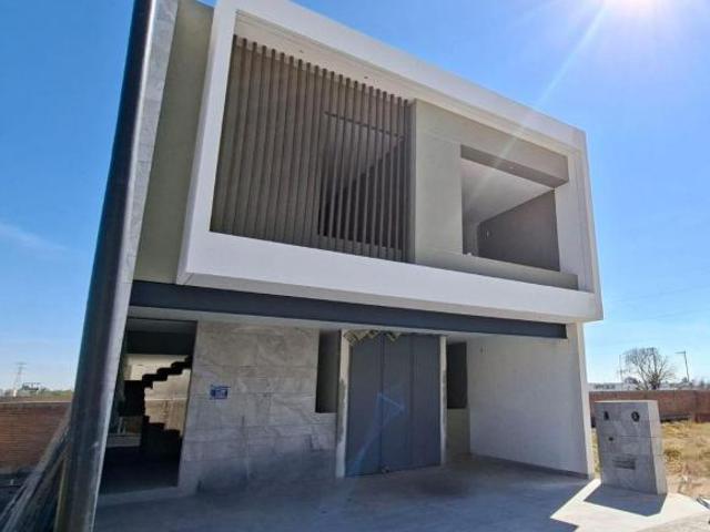 FV CASA EN PRE VENTA FRACC. ESTANZA RESIDENCIAL