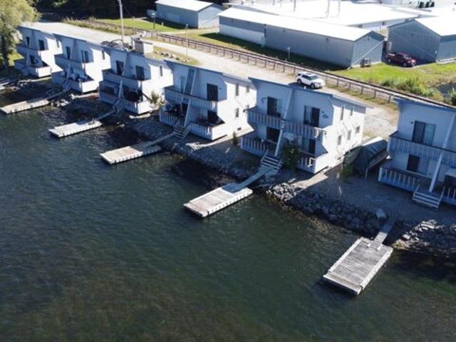 Fyfe Dr Apt B, Newport City, Condo For Sale