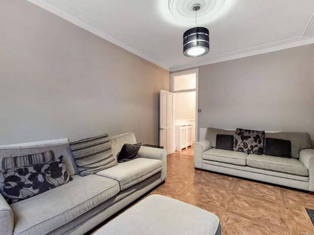 Fyfield Road, Enfield, EN1