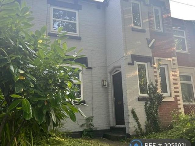 Fylde Road, Ashton On Ribble. 2 bed terraced house to rent £800 pcm £185 pw