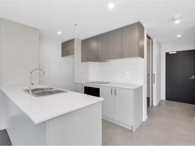 G03/2 Limburg Way, Greenway Apartment for rent Listed by Anto.