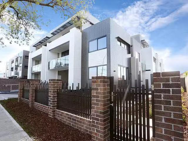 G11/82 Bulla Road, Strathmore, VIC 3041