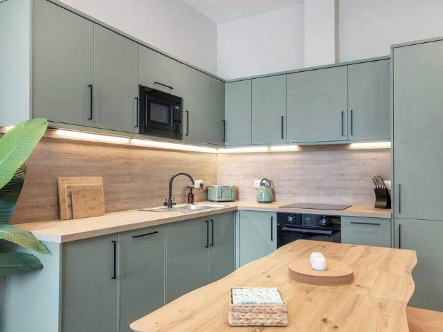 G2 2EJ, Scotland, United Kingdom | 4 bed apartment for rent #168017240 | Rentberry
