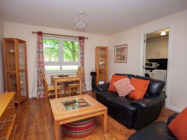 G40 Cafe, 254 Gallowgate, Glasgow, G4 0TS, United Kingdom | 2 bed apartment for rent #150269801 | Rentberry