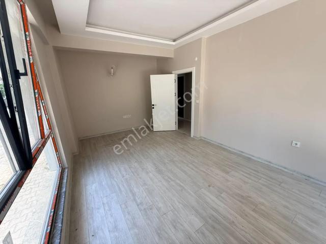 G.o.p. Mah.site İçerisinde Yüksek Giriş 2+1 Sıfır Daire