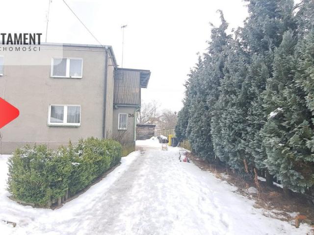 Do sprzedania dom z dwoma mieszkaniami i dużym budynkiem gospodarczym