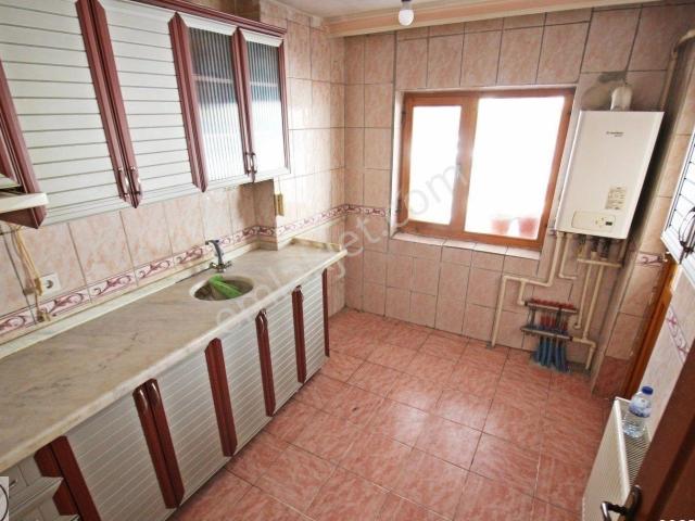 Gamze Emlak'tan Malazgirt'te^cadde'ye Yakın^ön Cp Y.giriş Daire!
